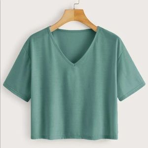 V-neck Cropped Green Tee (ROMWE)